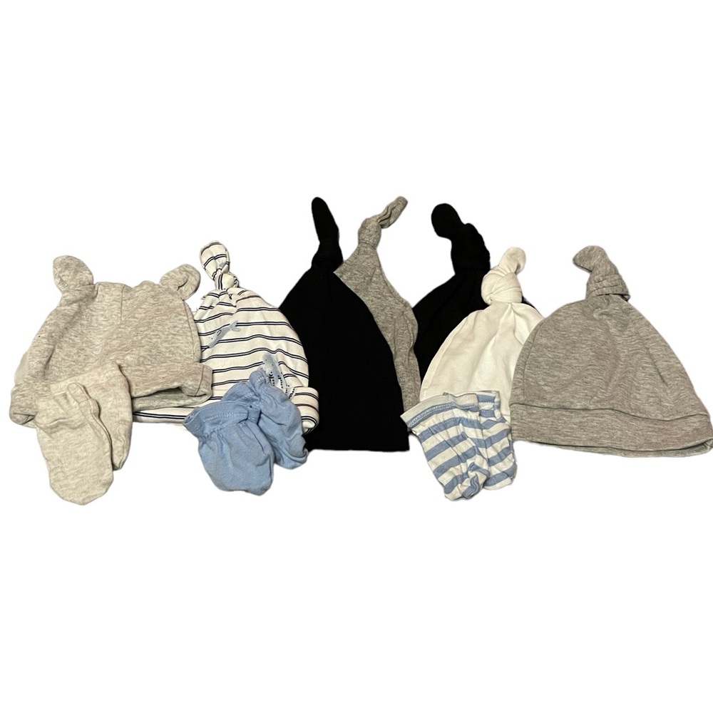 ⭐️4/$20⭐️ Baby Hats & Mitts